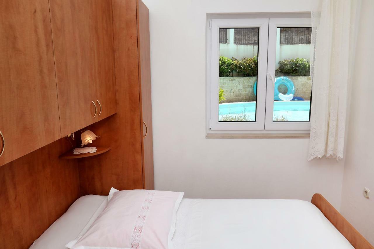 Apartments Sakal Трогир Экстерьер фото